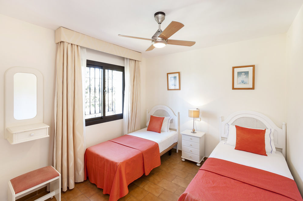 Riviera Del Mar Apartment Sitio de Calahonda Luaran gambar